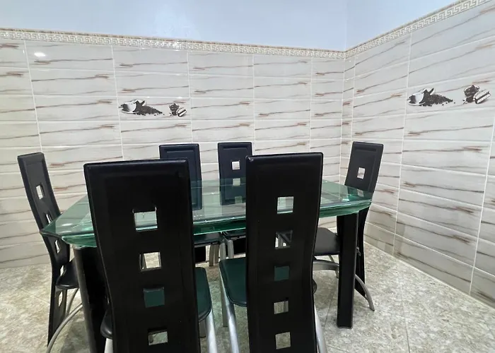 Magnifique Maison Famiiale Moderne Spacieuse De 150 M Avec De 3 Chambres ,Confortables Et D Un Grand Salon Et Terrasse, Idealement Situee A 9 Min Du Centre-Ville Elle Se Trouve A Proximite De La Route Principale Menant A L Aeroport Berkane Et Saidia